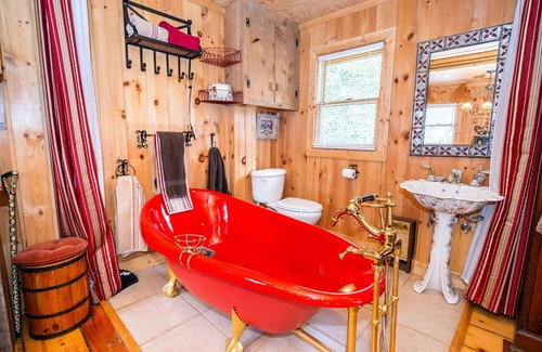 Sugar Grove Cabin | Petting Zoo! HOT TUB, Zip Lines, 20+ acres & Trout Stream - Everything!!!
