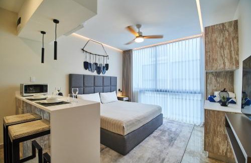 Zama Apartment | PH Othello - Private pool&Roof & Beach Club Access