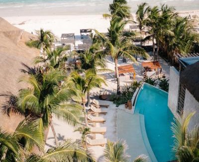 Zama Apartment | PH Othello - Private pool&Roof & Beach Club Access