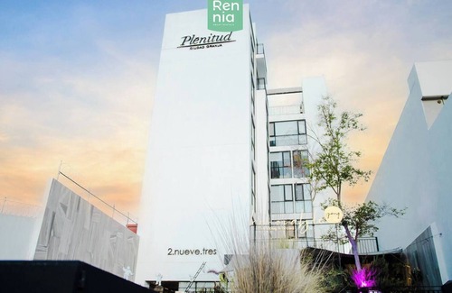 Zapopan Apartment | PH Studio APT - 2 Personas - Piso 7 - Sala de Juntasnn