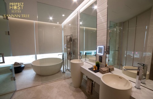 Golden Triangle Apartment | PH Suites at Banyan Tree Studio King Suites - 12