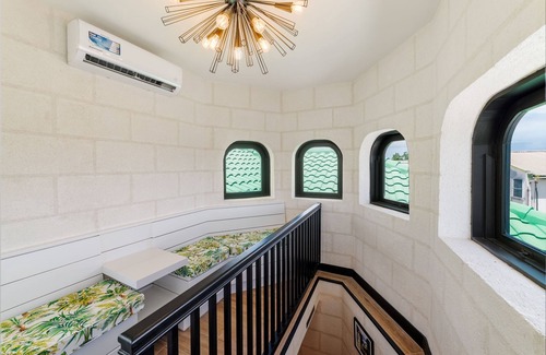 Worthing Apartment | PH2 - Luxury Oceanview 2BR Penthouse w/Rooftop Pool directly opp. Worthing Beach