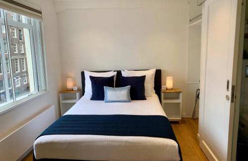 Red Light District Bed & Breakfast | PH93 Amsterdam Central