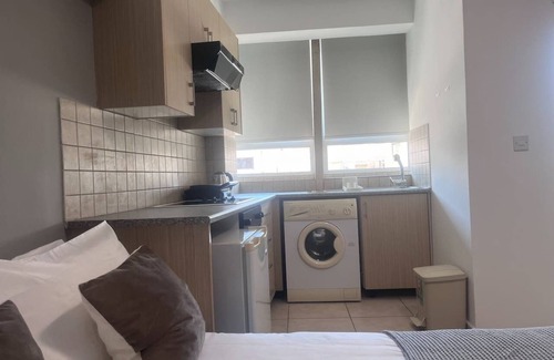 Trypiotis Apartment | Phaedrus Living: Hoopoe Residencies 204