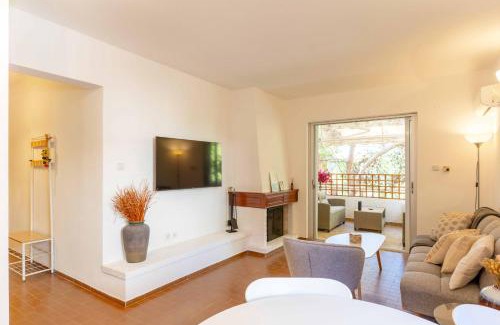 Saronida Apartment | Phaedrus Living Saronida Seaside Flat