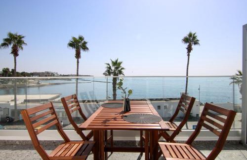 Paphos Apartment | Phaedrus Living Seaview Modern Flat Lighthouse 52