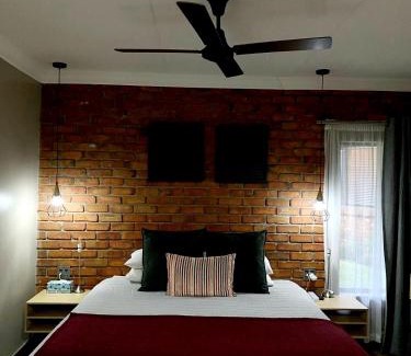 Middelburg Bed & Breakfast | Phatt Olive BnB
