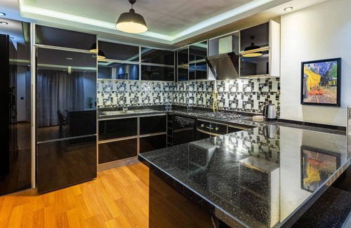 Macka Apartment | Phenomenal Duplex Flat near Nisantasi in Besiktas