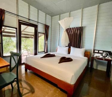 Ko Phi Phi Bed & Breakfast | Phi Phi Private Beach Resort