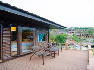 Ko Phi Phi Resort | Phi Phi The Beach Resort