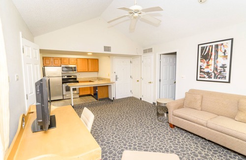 Primos Secane Apartment | Philadelphia Suites-Extended Stay