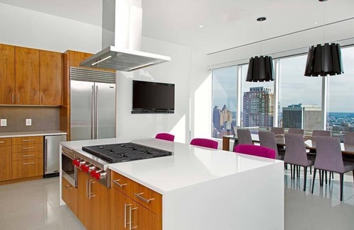 Center City West Apartment | Philly 1BR w/Deck | nr Rittenhouse Square & Schuylkill Banks