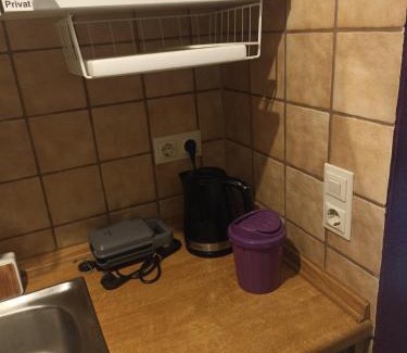 Leinfelden-Echterdingen Apartment | Phils cozy apartment bed and breakfast self check in near Airport