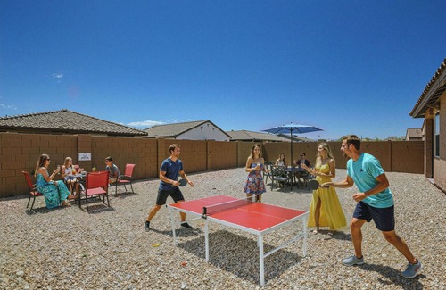 Estrella Village House | Phoenix Monthly Gem-Pet Friendly-Parking-Fast Wifi!