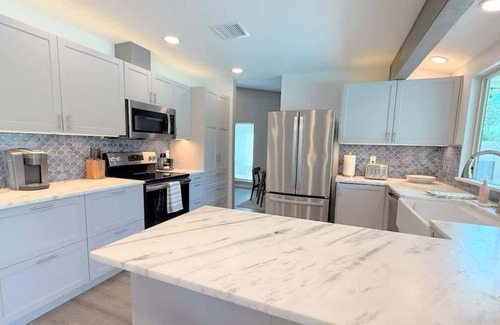 North Mountain House | Phoenix Retreat Family Pool, Fire Pit Golf