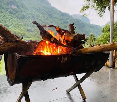 Phong Nha House | Phong Nha A Little Leaf Homestay