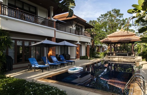 Choeng Thale Villa | Phuket private pool 4 bedrooms villa