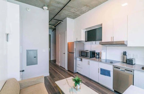 Downtown Phoenix Apartment | PHX Studio+Pool+40"TV+Wi-fi+Free Parking