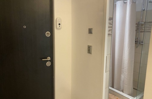 Sector 4 Apartment | Piatra Sudului Host