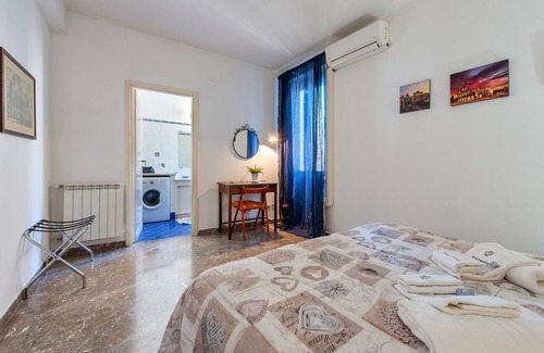Rione II Trevi Apartment | Piazza di Spagna · Apartment near Spanish Steps and Trevi Fountain