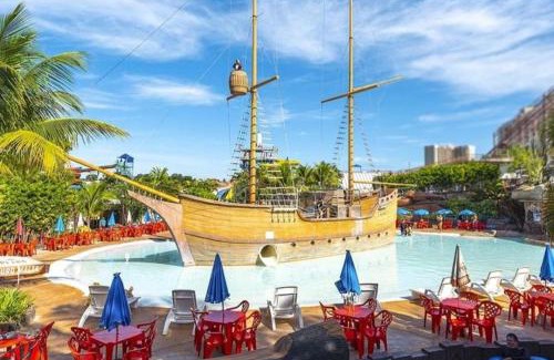 Caldas Novas Apartment | PIAZZA DiROMA CALDAS NOVAS ACQUA PARK INCLUSO ATÉ 5 PESSOAS COM CAFÉ DA MANHÃ