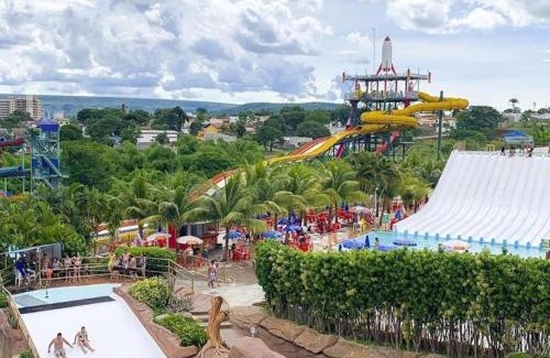 Caldas Novas Apartment | PIAZZA DiROMA CALDAS NOVAS ACQUA PARK INCLUSO ATÉ 5 PESSOAS COM CAFÉ DA MANHÃ