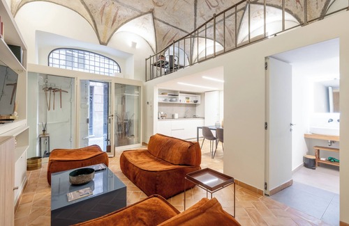 Navona Apartment | Piazza Navona - Apartment with Authentic Fresco of the 1500s