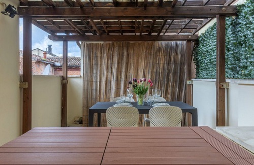 Ferrara Historic Centre Apartment | Piazza Trento Trieste Il Listone Exclusive Apt