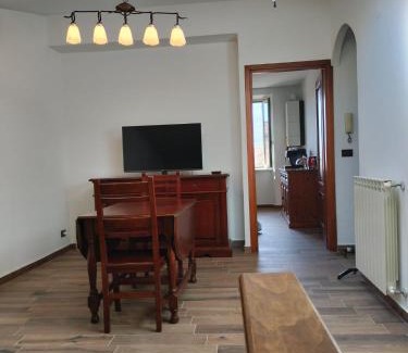 Valentano Apartment | Piazza Varese