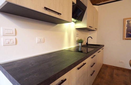 Historic Centre Apartment | Piazza Vittorio 13 apartment