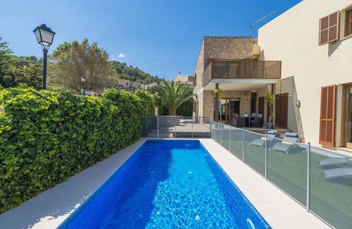 Mancor de la Vall Villa | PICARA - Villa with private pool in Mancor De La Vall. Free WiFi