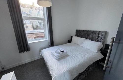 Plymouth Apartment | Piccadilly by Pureserviced