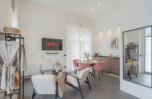 Carate Urio Apartment | Piccola Como Lotus - Studio Apartment, Sleeps 2