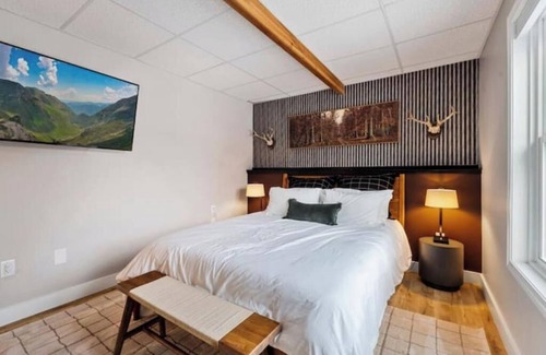 Bartlett Cabin | Pickering Lodge - Mtn View, Game Room, Hot Tub