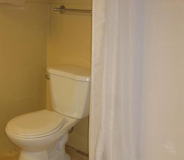 St. Andrews Hotel | Picket Fence Motel