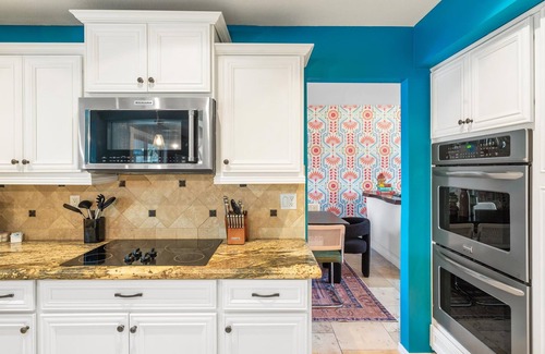 Peoria House | Pickleball + Heated Pool & Spa | Sleeps 16