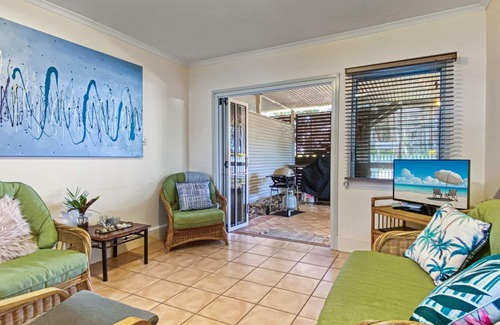 Picnic Bay Apartment | Picnic Bay Apartments Unit 1