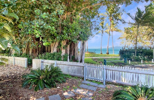 Picnic Bay House | Picnic Beach'scape, Picnic Bay