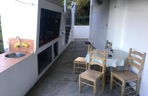 Cais do Pico Apartment | Pico Hollidays Rentals/Apt. CASA do CANTO - PICO mountain and sea views