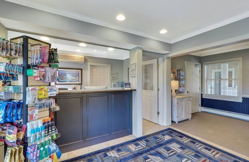 Boyne City Condo | Picture-Perfect Balcony View of Lake Charlevoix | Fireplace | Beach Access |