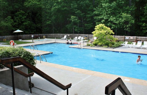 Sapphire Condo | Picture Perfect Condo Resort Mins Away from Slopes