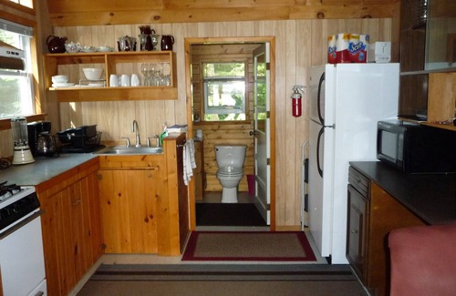 Shingleton Cottage | Pictured Rocks area Lake Front Cottage in Upper Peninsula Michigan