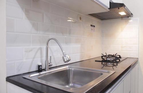 Cimahi Apartment | Picturesque 2BR Apartment at Gateway Pasteur near Exit Toll By Travelio