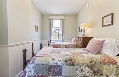 Limerick Bed & Breakfast | Picturesque bed and breakfast, nestled in the foothills of the white mountains.