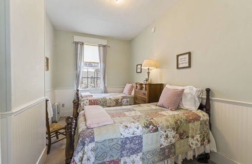Limerick Bed & Breakfast | Picturesque bed and breakfast, nestled in the foothills of the white mountains.