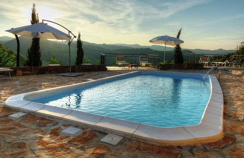 Modigliana House | Picturesque holiday home in Modigliana with shared pool