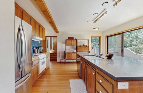 Sea Ranch House | Picturesque Home w/Ocean Views & Shared Amenities-Close to Hiking Trails & Beach