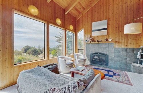 Sea Ranch House | Picturesque Home w/Ocean Views & Shared Amenities-Close to Hiking Trails & Beach