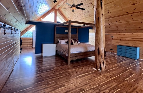 Parkland County Cabin | Picturesque Log House Getaway