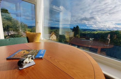 Over Haddon Cottage | Picturesque Luxury Retreat near Bakewell
